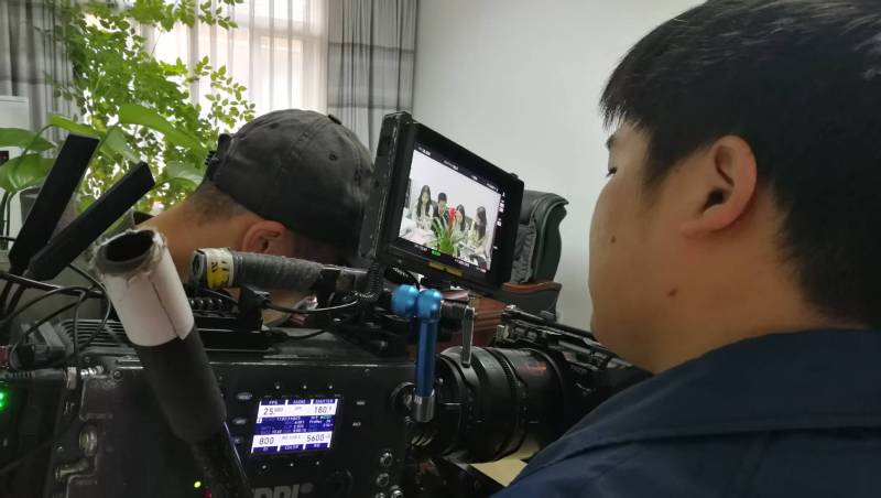 用镜头讲好产品故事！阿坝县产品视频拍摄公司让冰冷商品拥有温度与灵魂